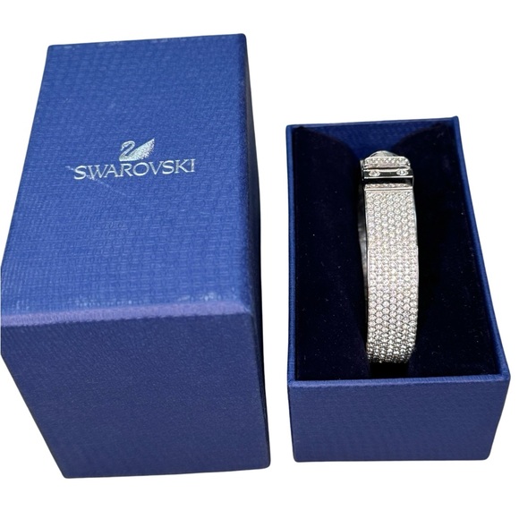 (NWT) Swarovski Crystal Buckle Bangle Bracelet Pavé New In Box - Picture 2 of 7